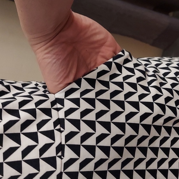 NEW YORK AND CO Geometric Print Pullover Sleeveless Fit and Flare Dress - Picture 4 of 11